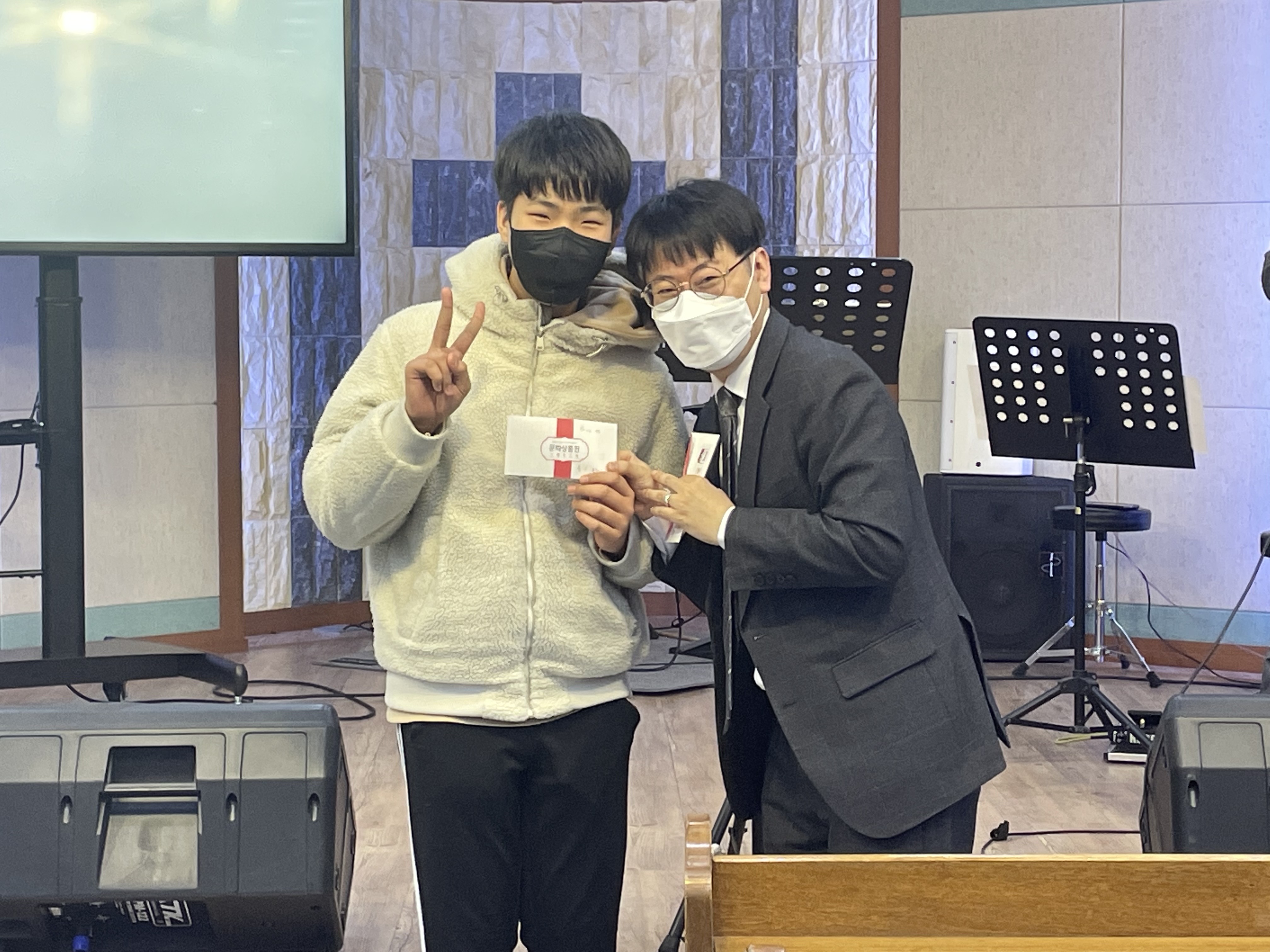 퀴즈시상1.jpg